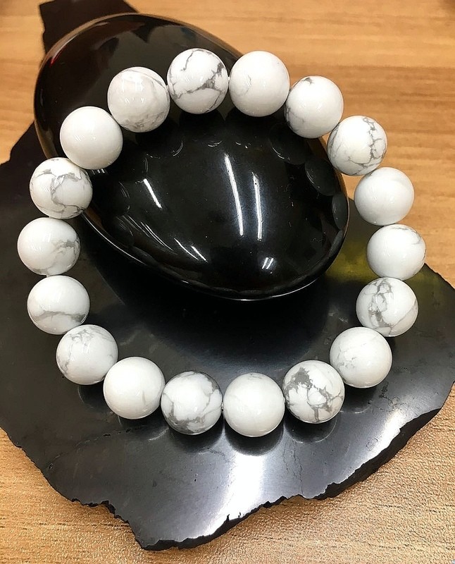 白松石 Howlite 手串(10mm)