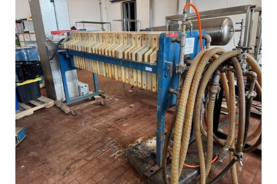 18" (470 MM) Met-Chem Filter Press, Poly