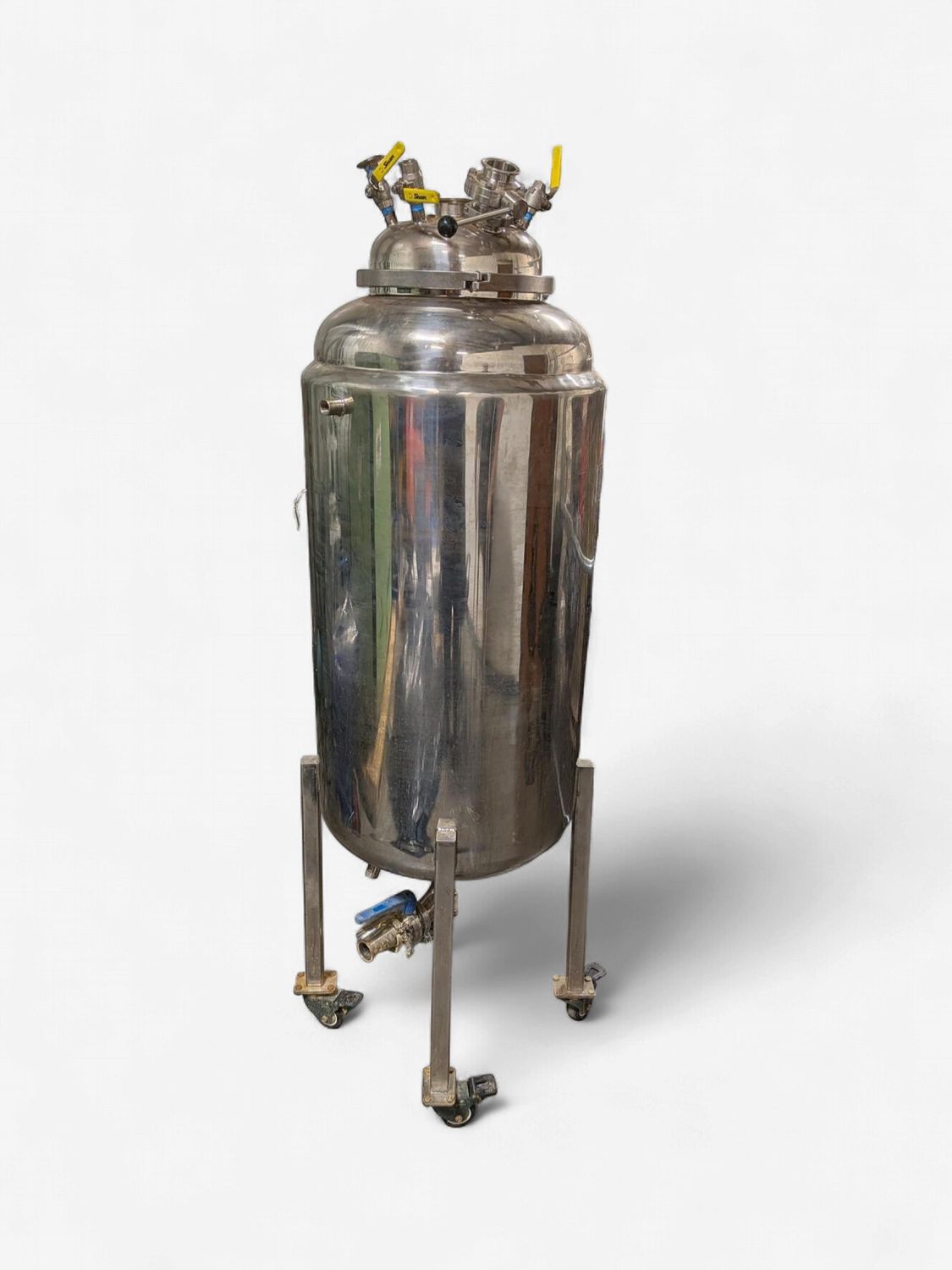 Stainless steel tank, 18" diameter, 34"