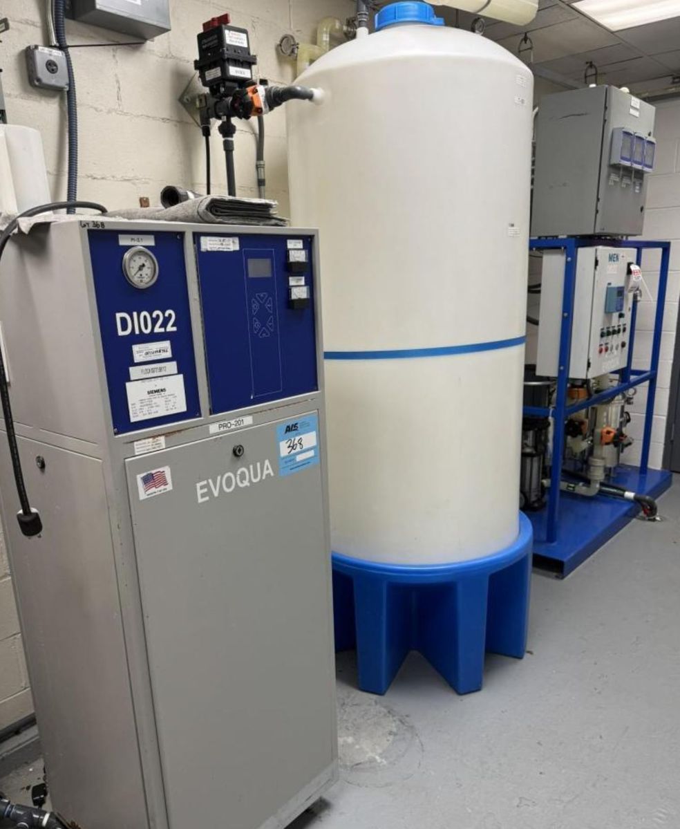 Siemens Protegra CS Lab Water Purification System