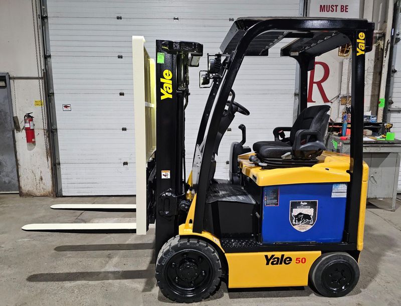 2013 Yale 5,000lbs Capacity Electric Forklift 36V SS 3-STAGE MAST