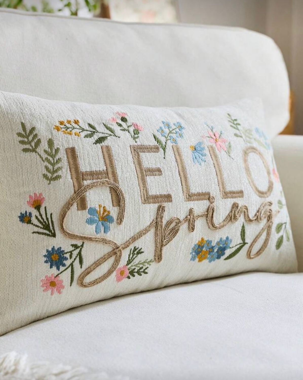 Haftowana poszewka dekoracyjna 30×50 cm – motyw króliczków