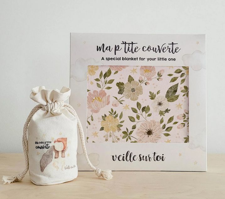 Veille sur toi - Ma très p'tite couverte - Fleurs rosés