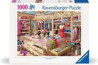 Ravens 1000 - The Covetet Closet
