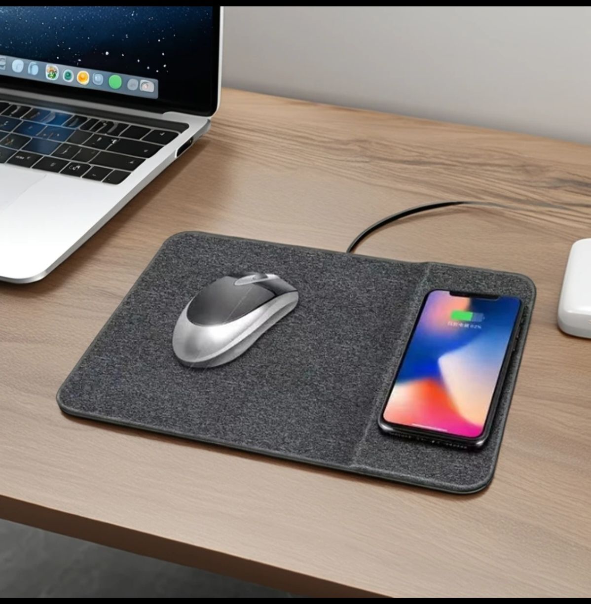 Alfombrilla de Mouse y carga de teléfono