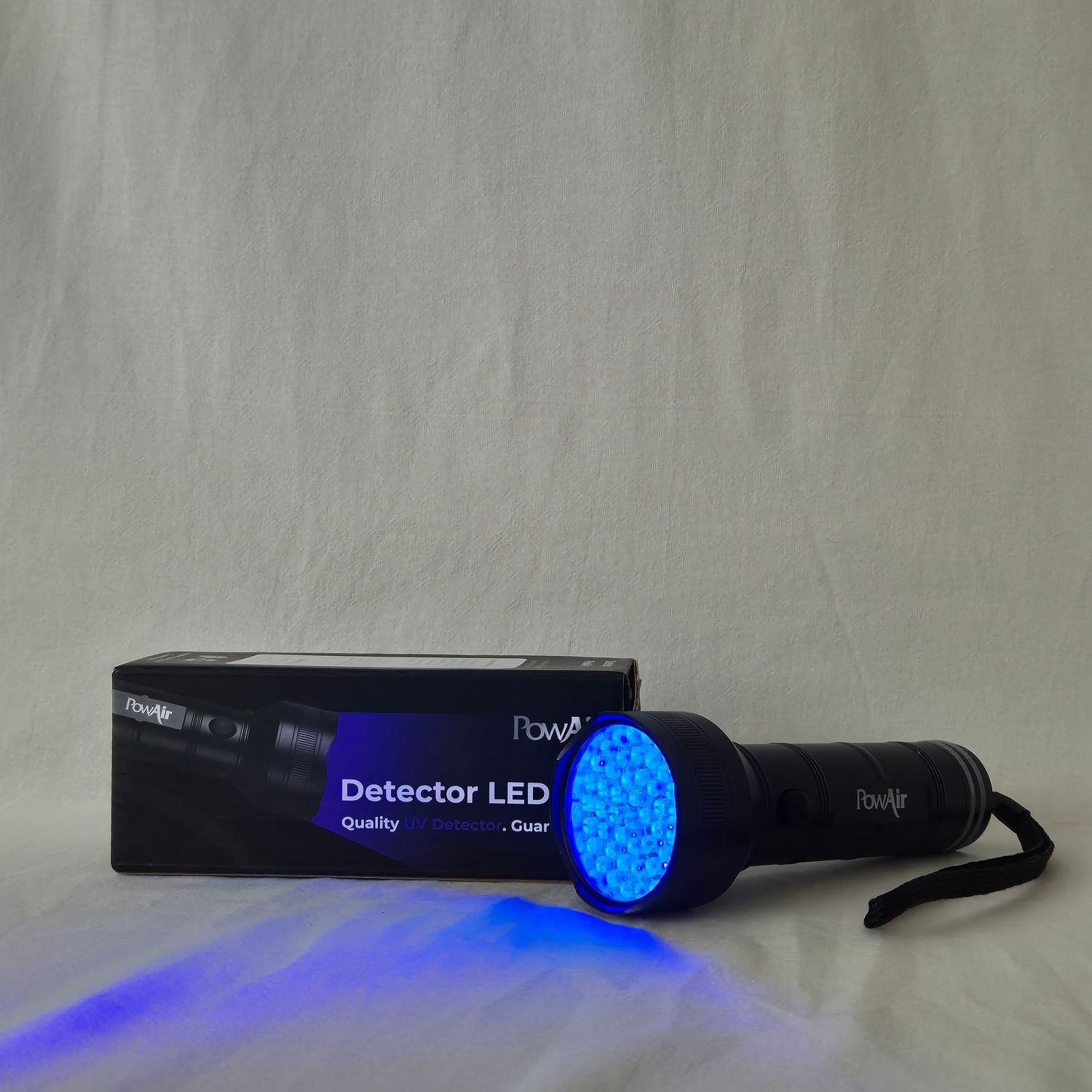 PowAir  eritteen etsijä UV- lamppu
