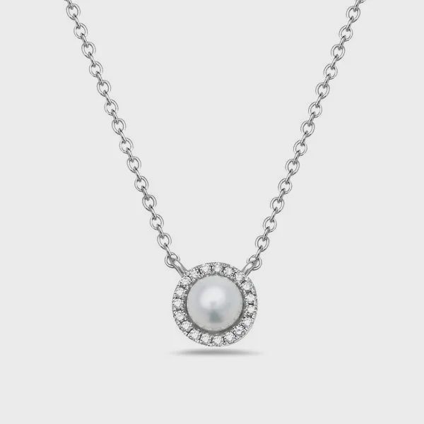 14k White Gold Pearl Necklace with 0.5Ct Twt. Diamonds