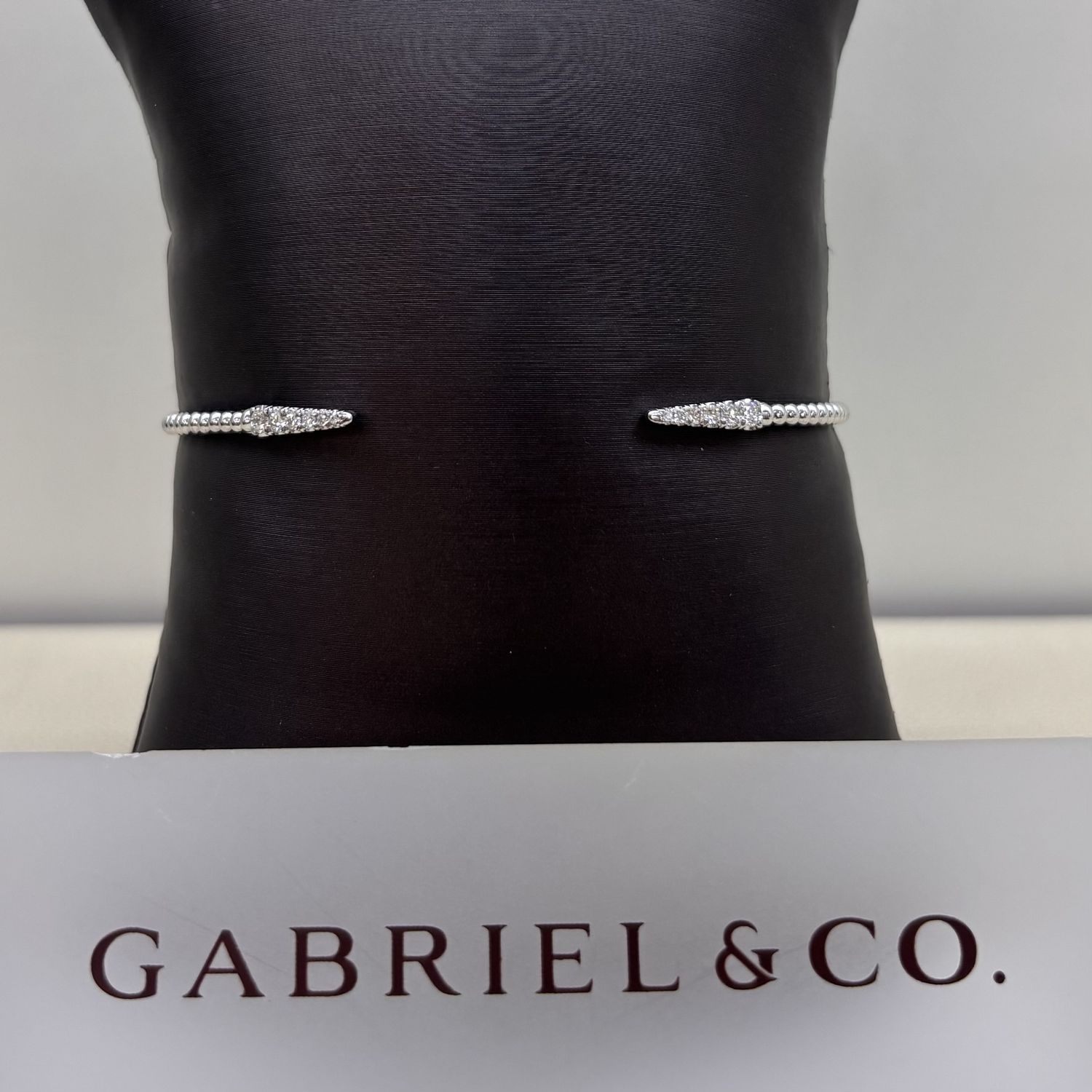 14KW Multi Row Textured Diamond Bangle