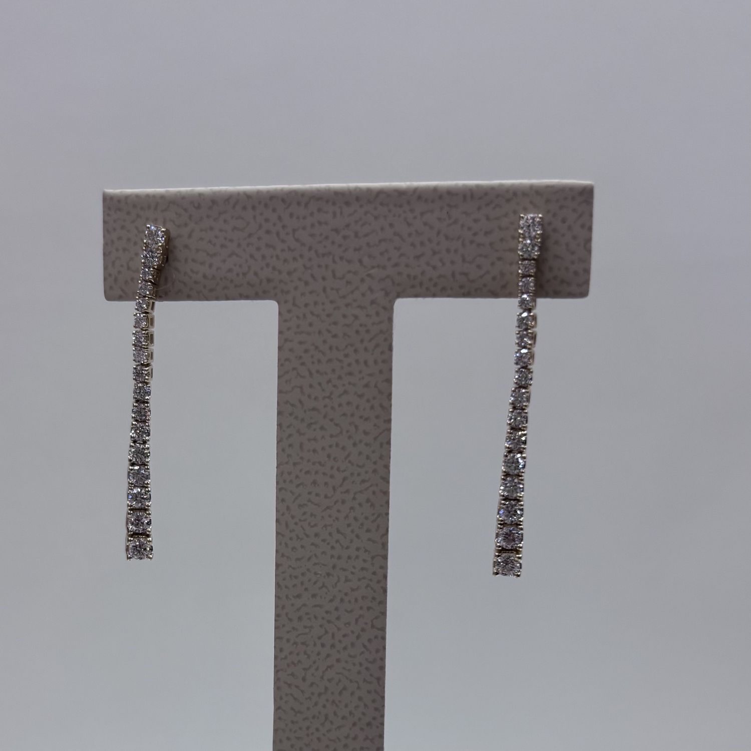 Linear Yellow Gold Diamond Earrings S Kashi