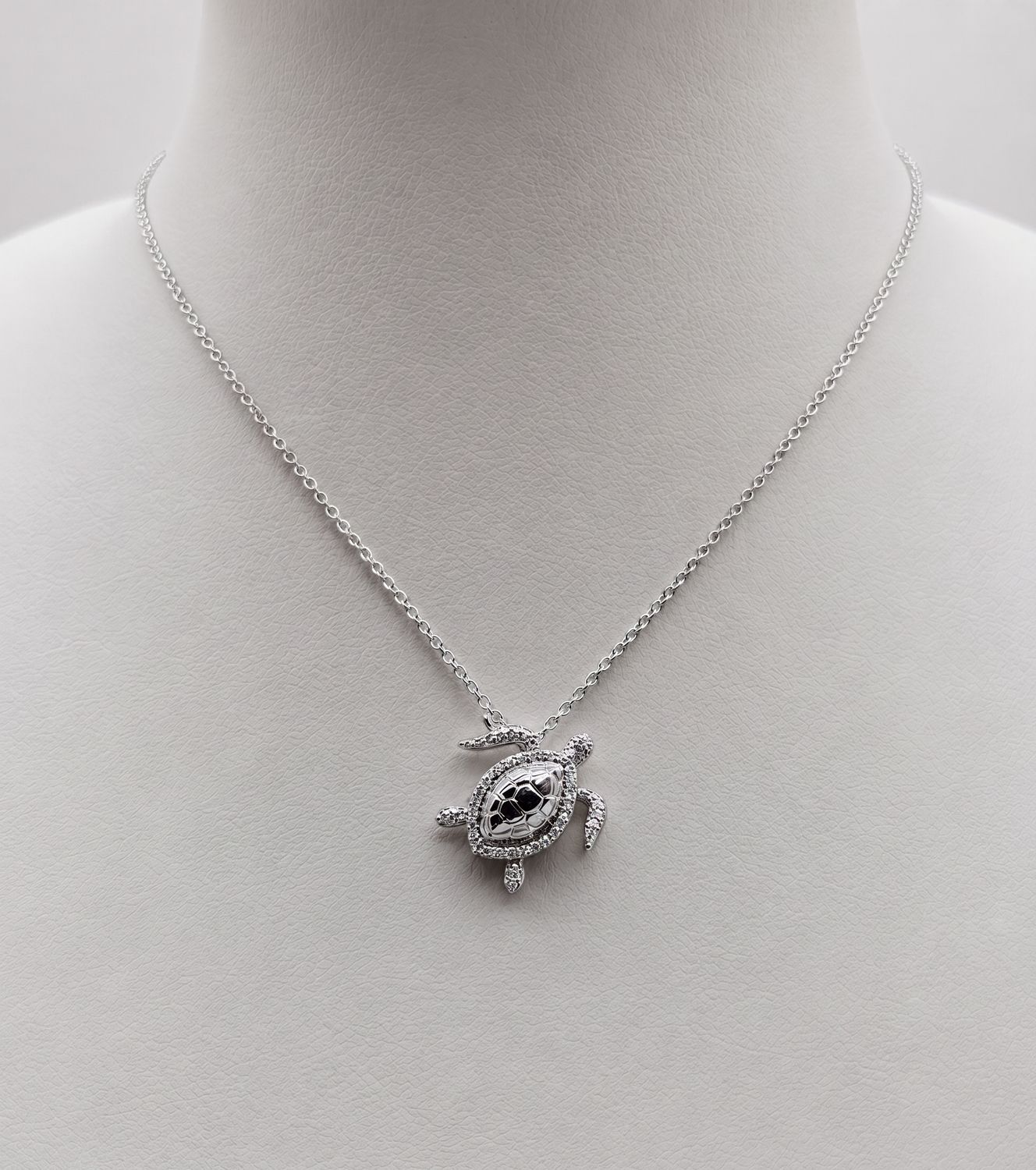 Sparkling Sea Turtle Diamond Pendant