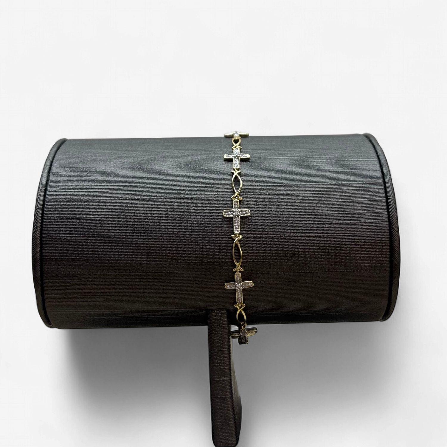 10k Gold Diamond Cross Bracelet (4.5g)