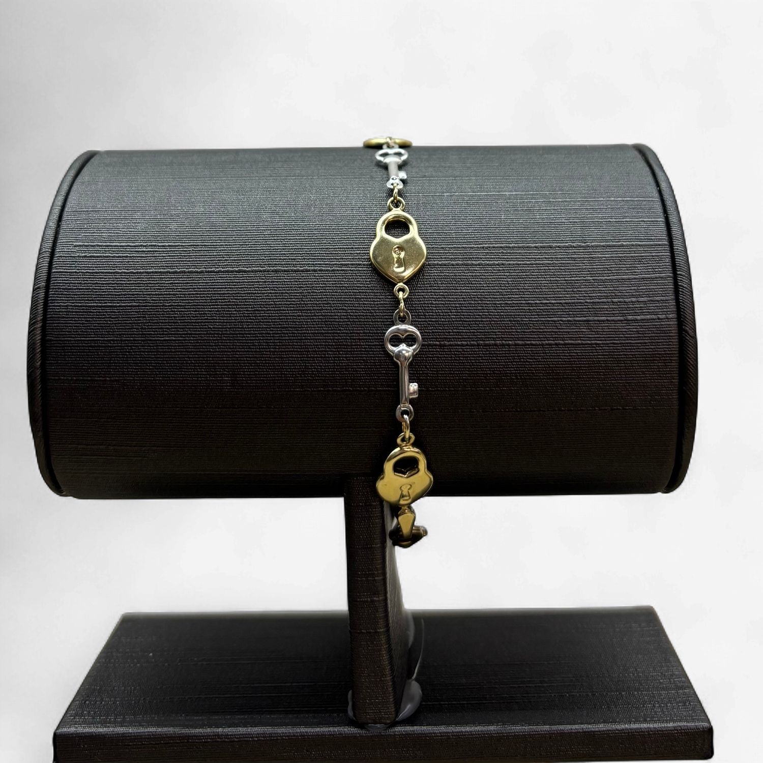 10k 2-Tone Gold Key &amp; Locket Bracelet (3.6g)