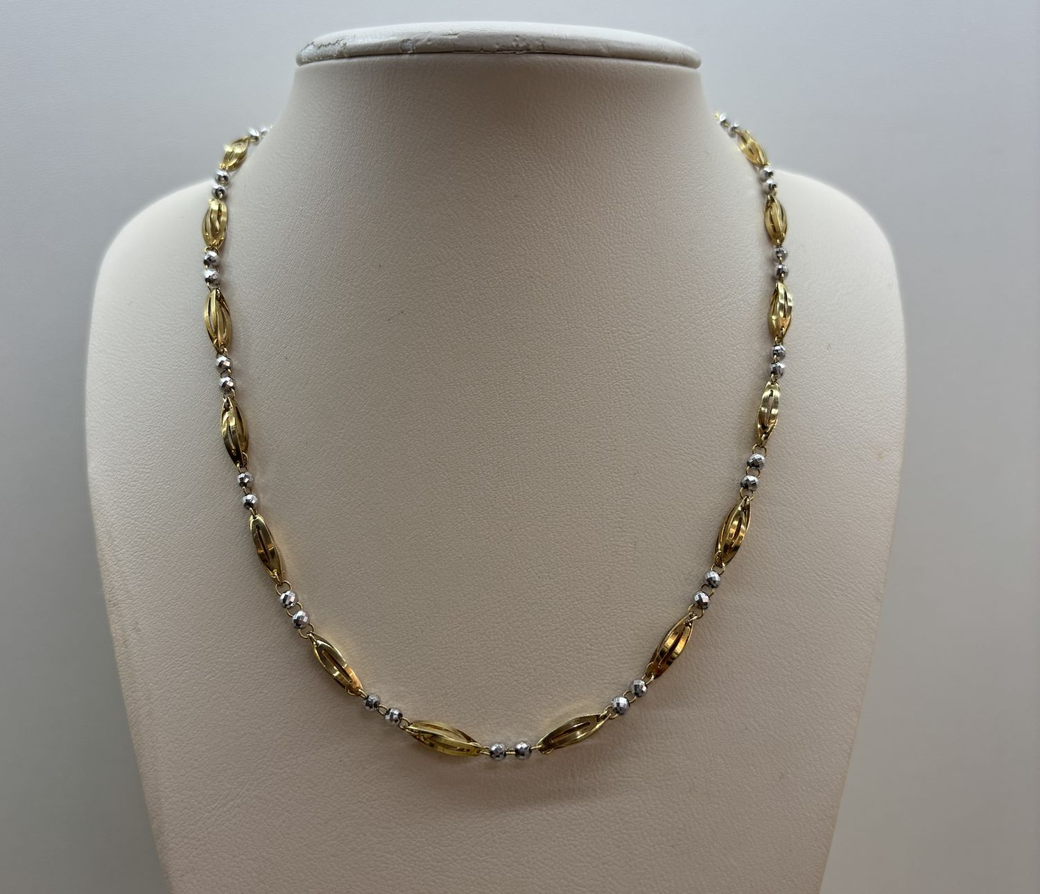 14k Two-Tone Gold Link Necklace (8.6g)