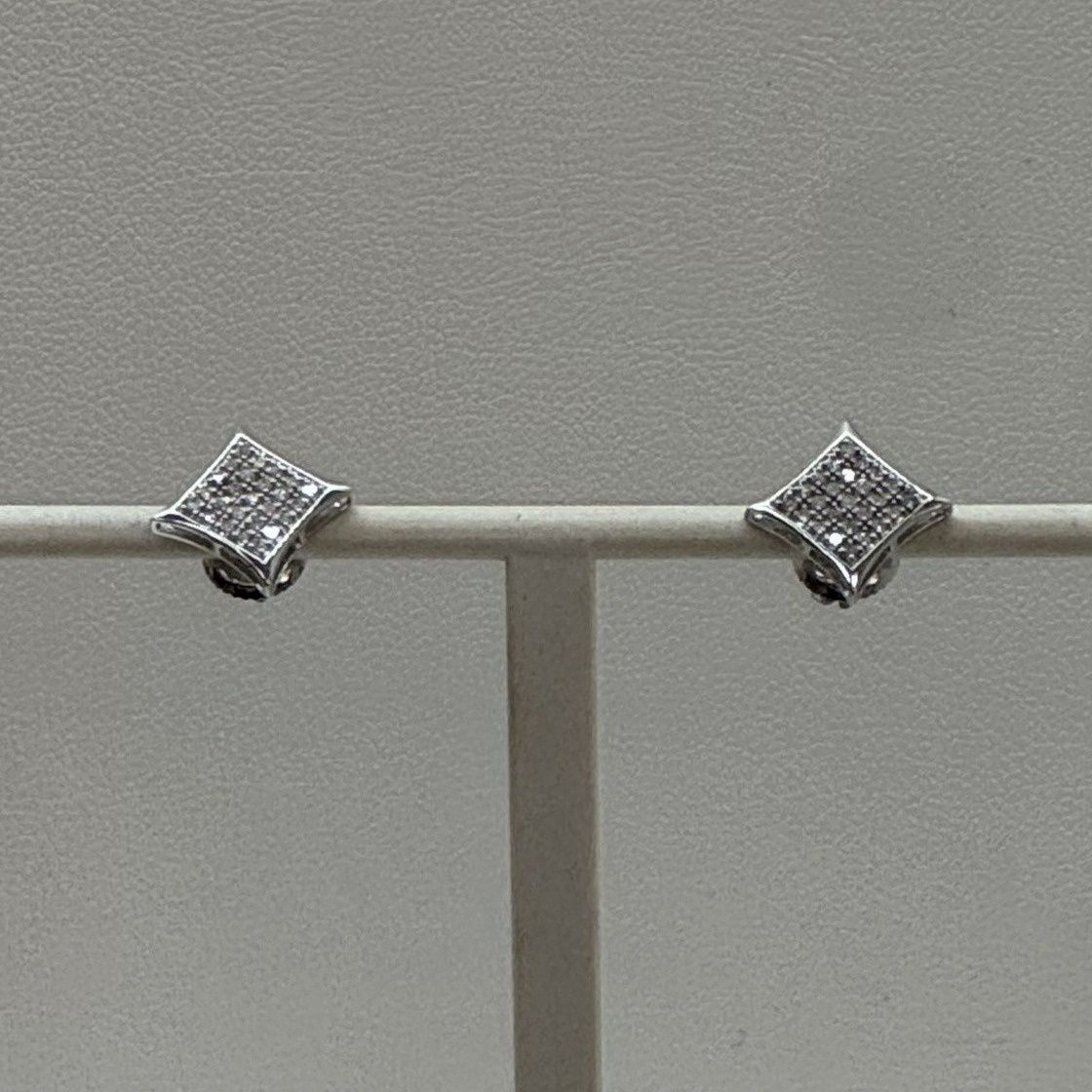 14KW Square Diamond Princess Earrings
