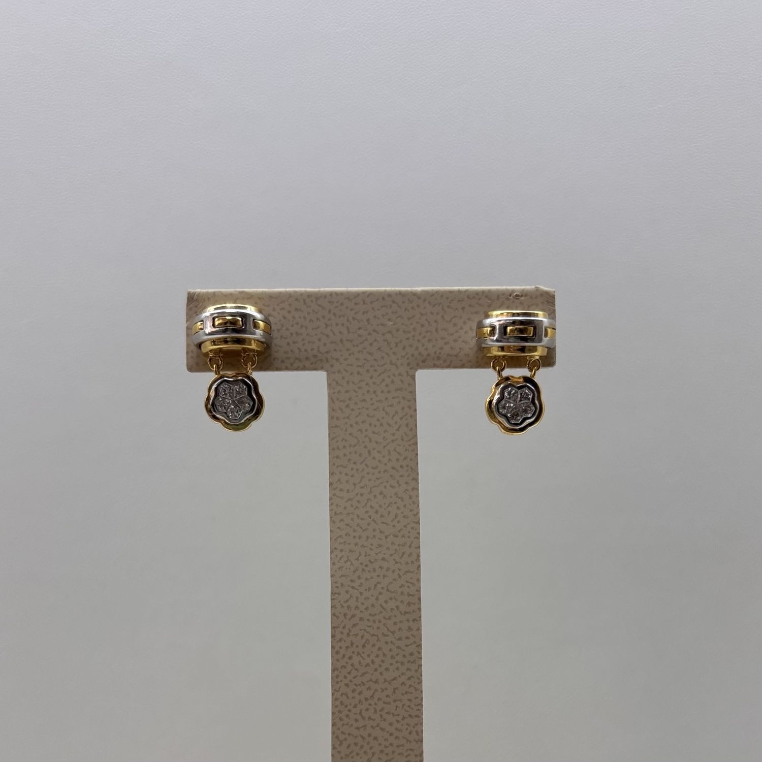 18KYW Versatile 2-Tone Flower Earrings