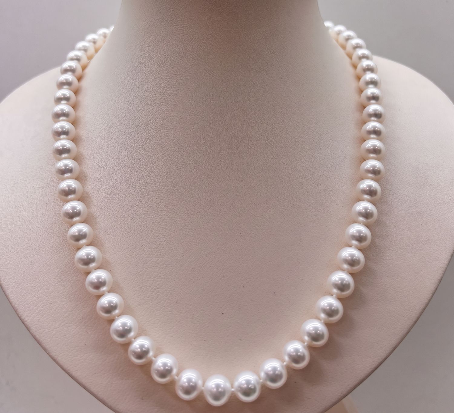 Freshwater Pearl Necklace (8-8.5mm)