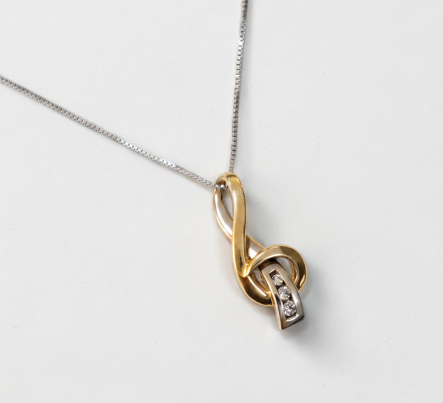 14k Music Note Diamond Pendant