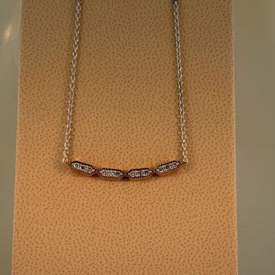 10KW &amp; Rose Gold Diamond (0.25ct) Necklace