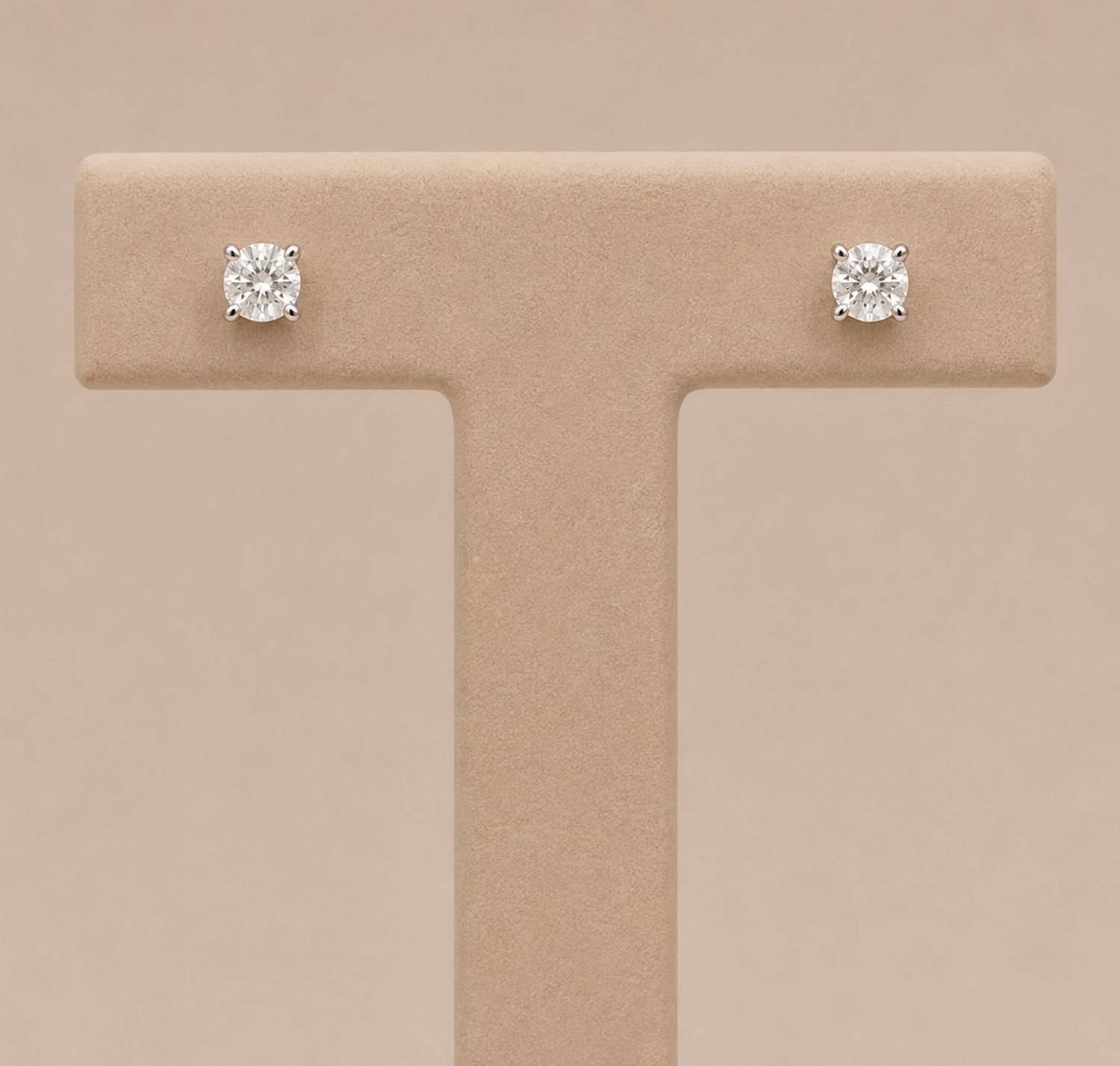 4-Prong Diamond Stud Earrings