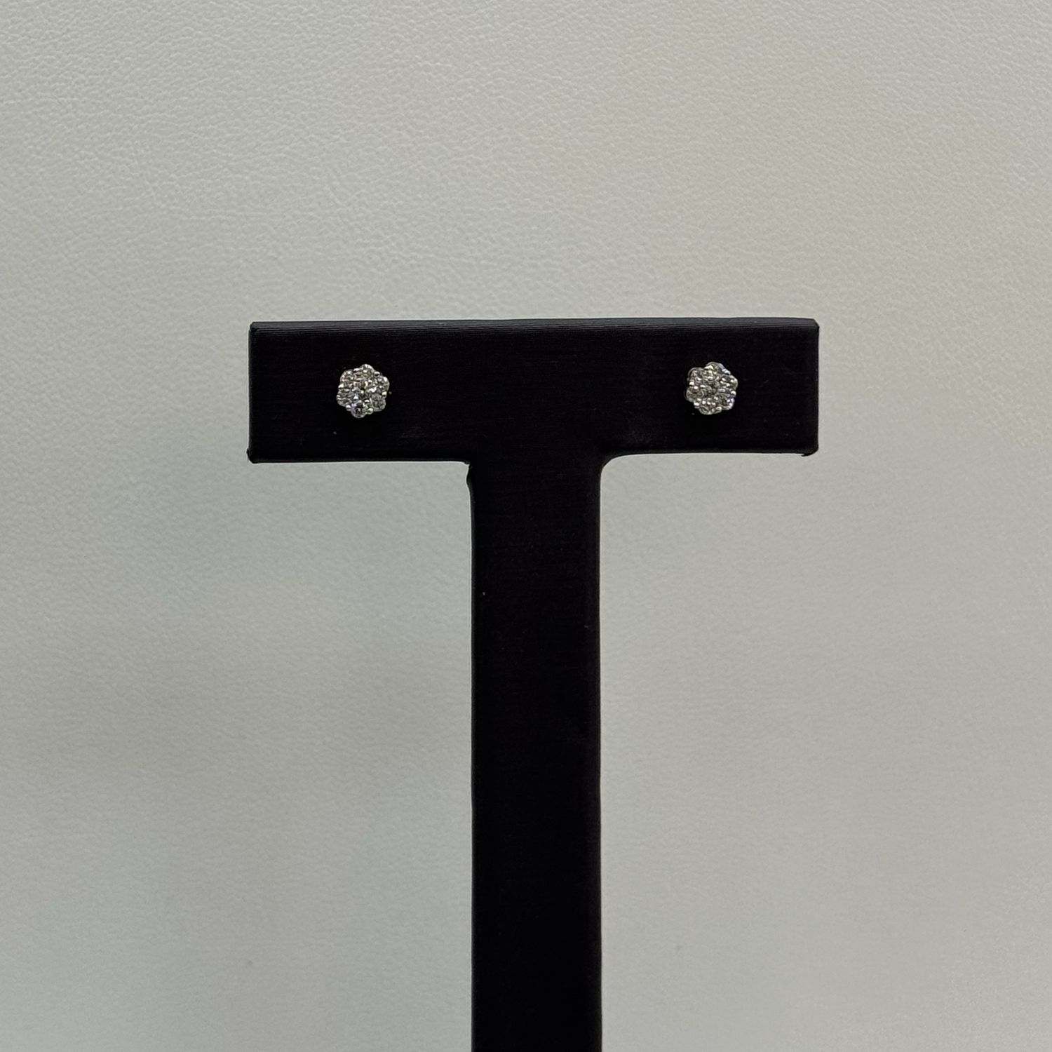 Dia Flower Stud Earrings