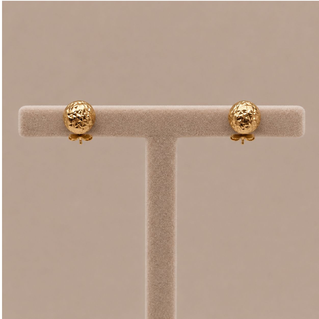 Medium Gold Stud Ball Earrings (1.1g)
