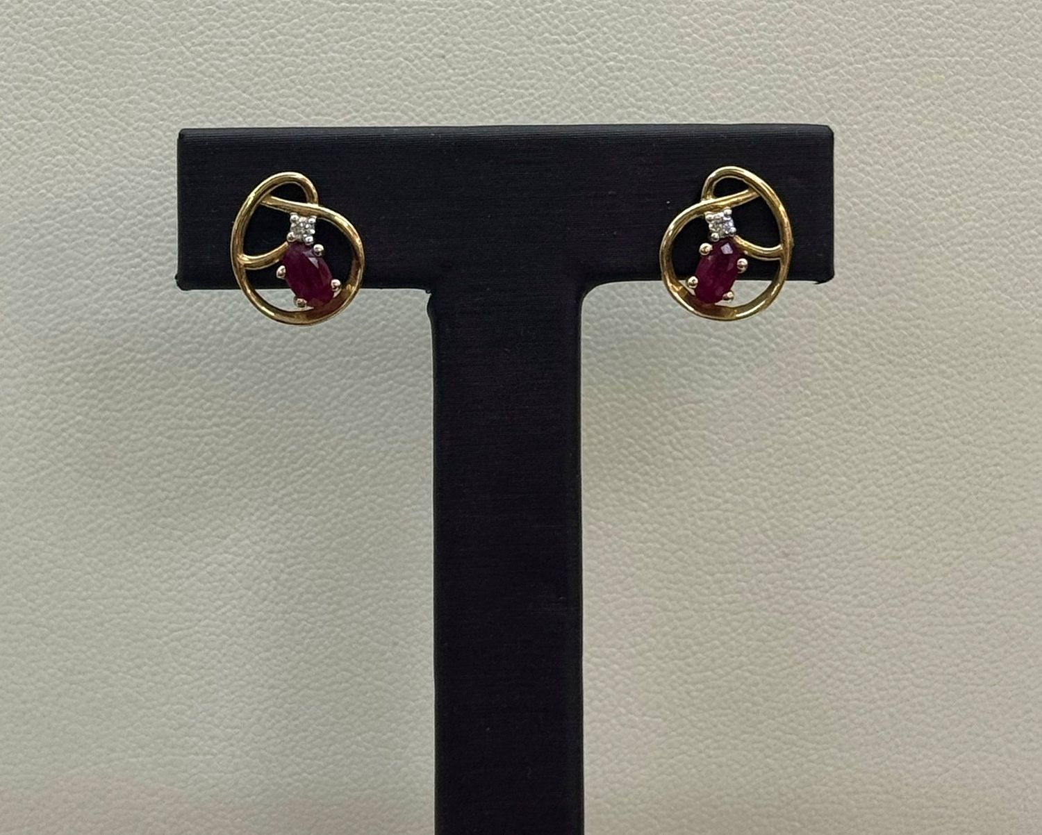 10KY Diamond &amp; Ruby Oval Earrings
