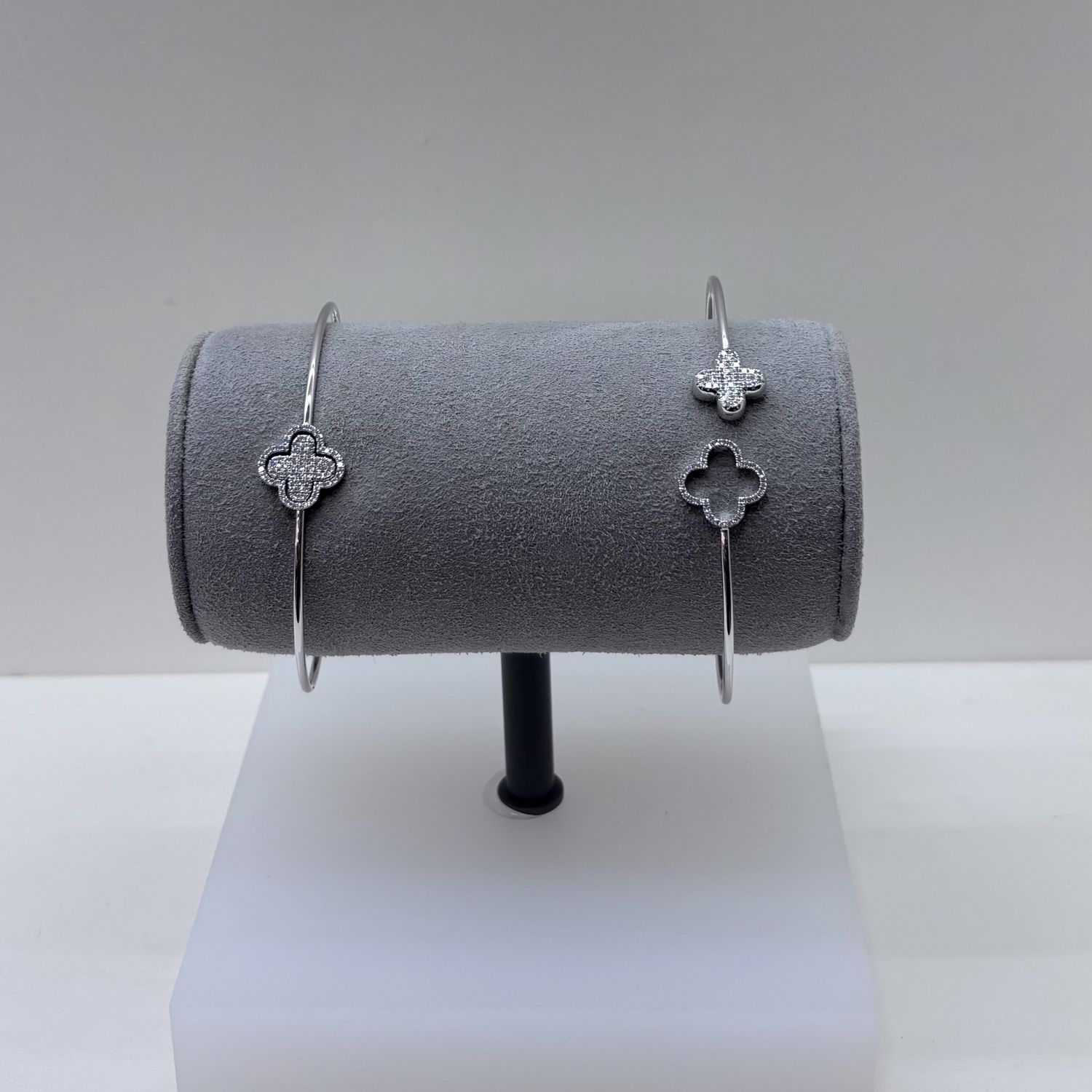 14KW Clover Diamond Bangle Bassali