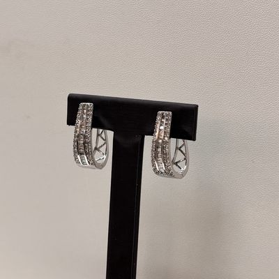 10KW Diamond Baguette Round Loop Earrings