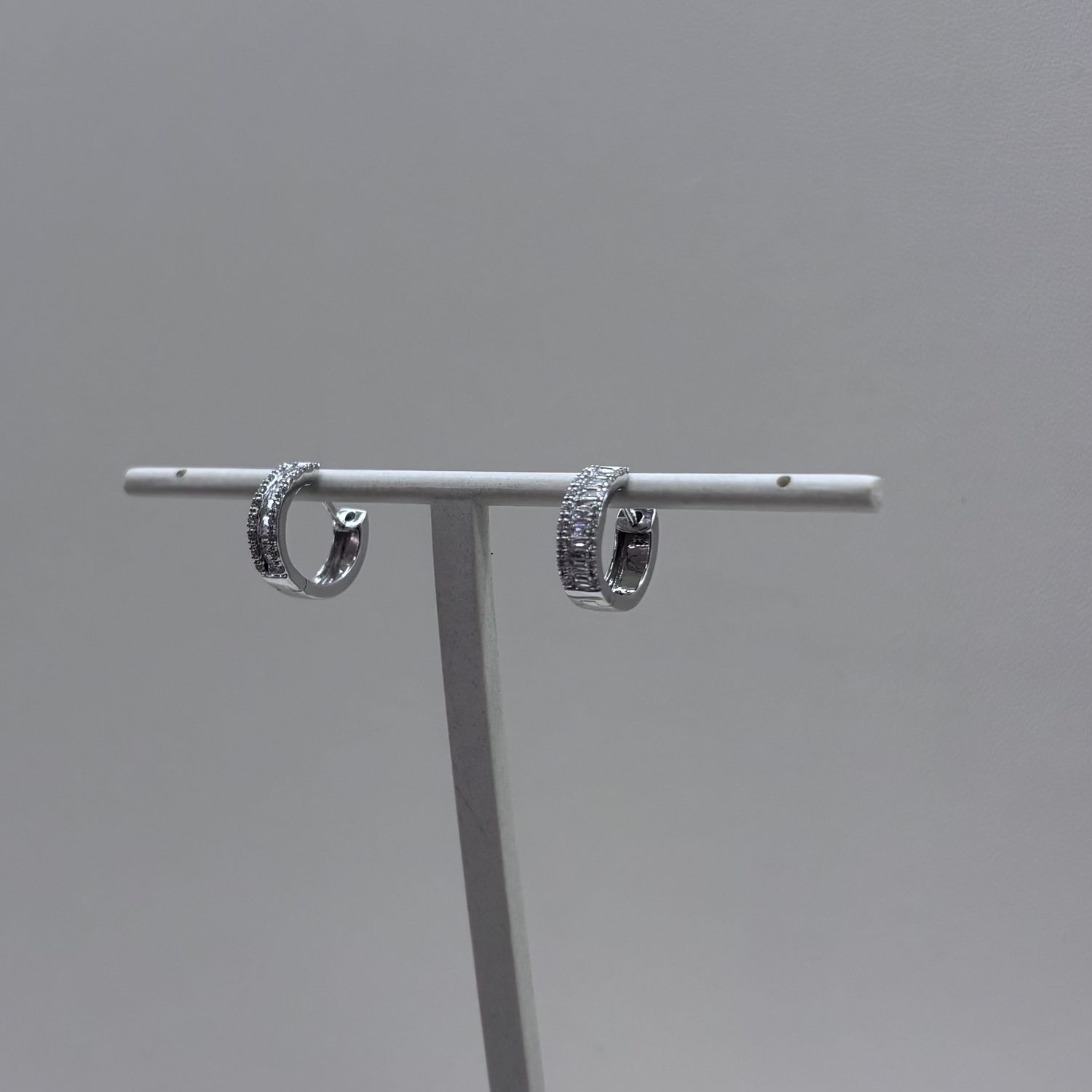 14KW Diamond Huggies Bassali