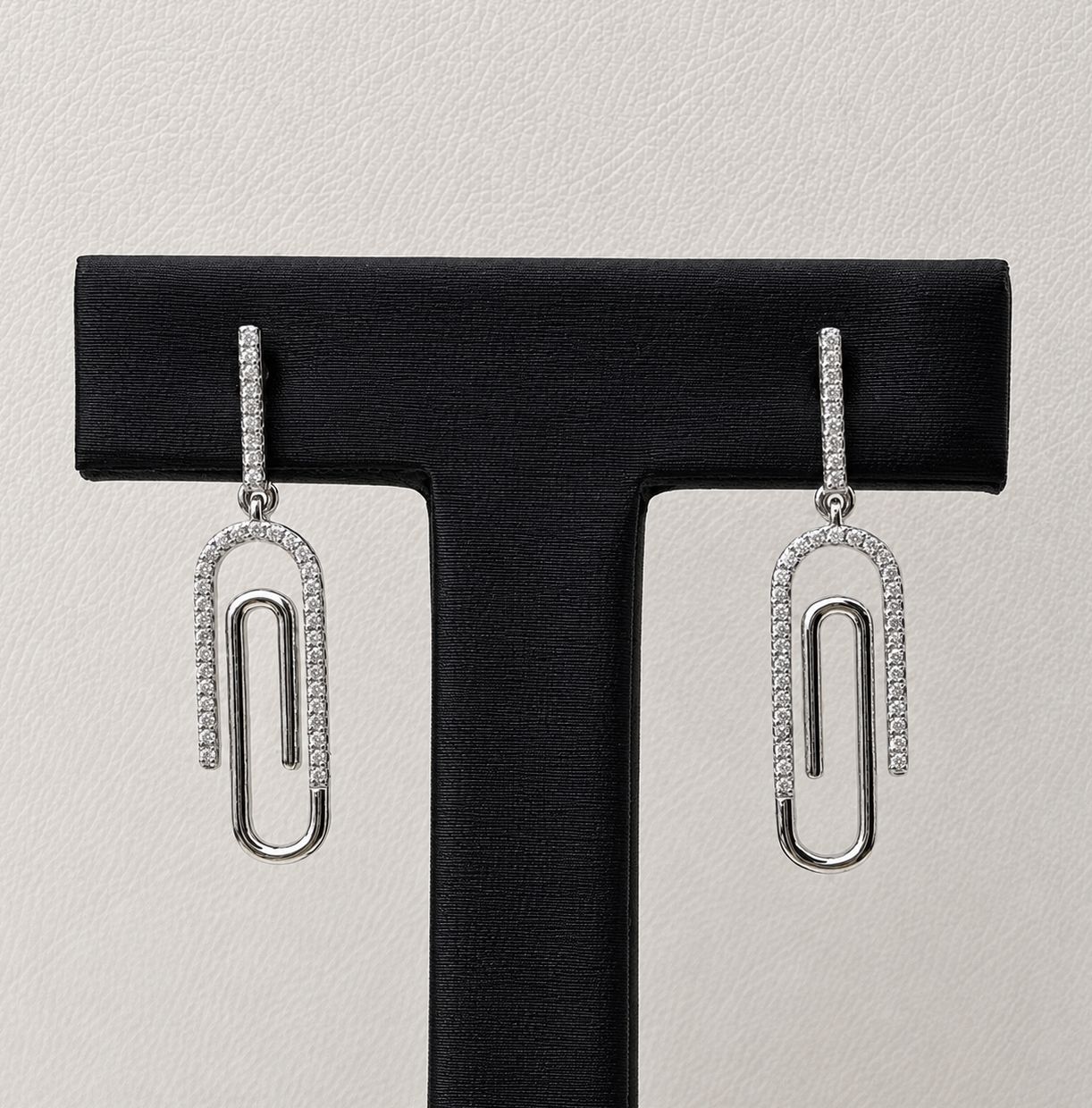 10KW Diamond (0.25CT) Paperclip Earrings