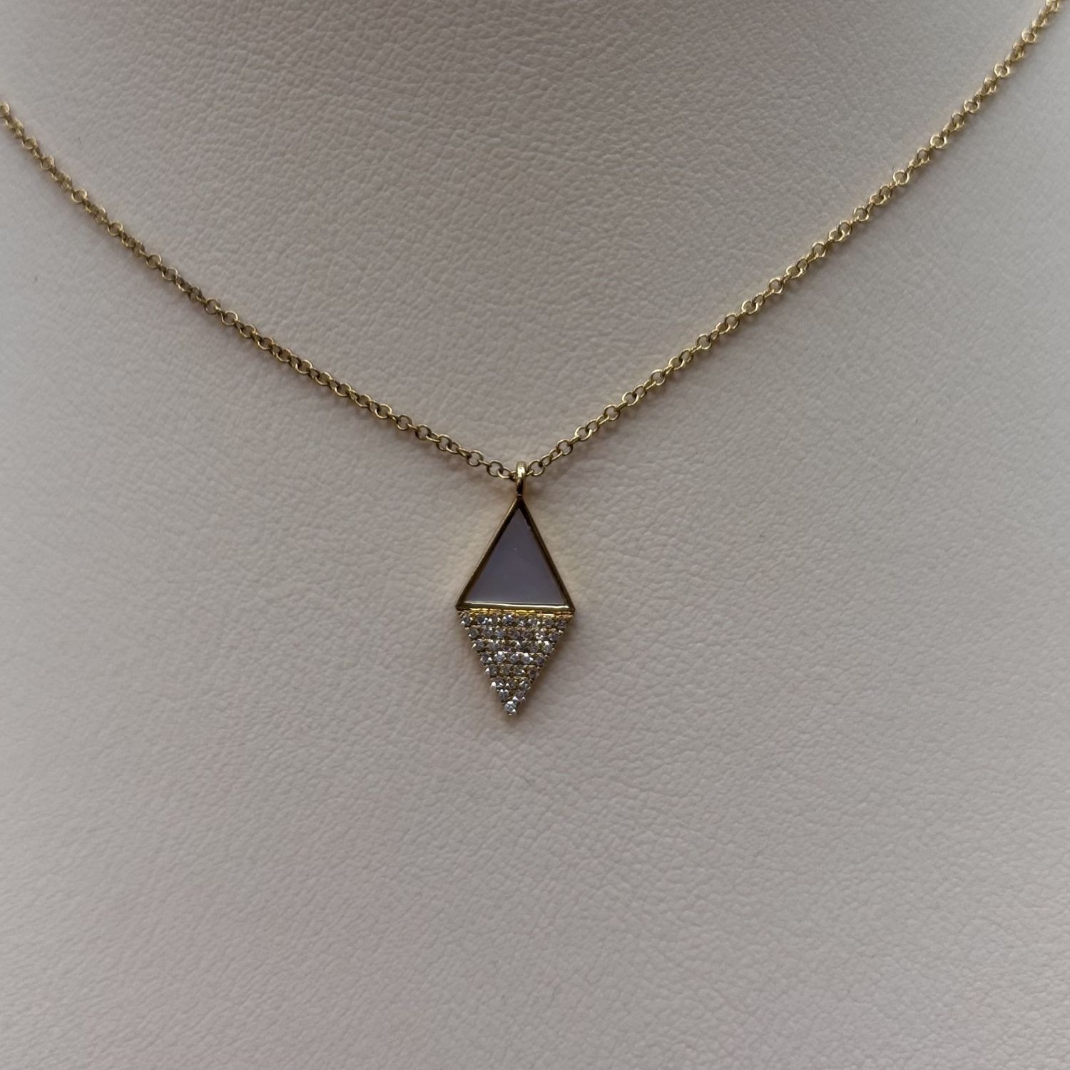 14KY Mother of Pearl &amp; Diamond Pendant