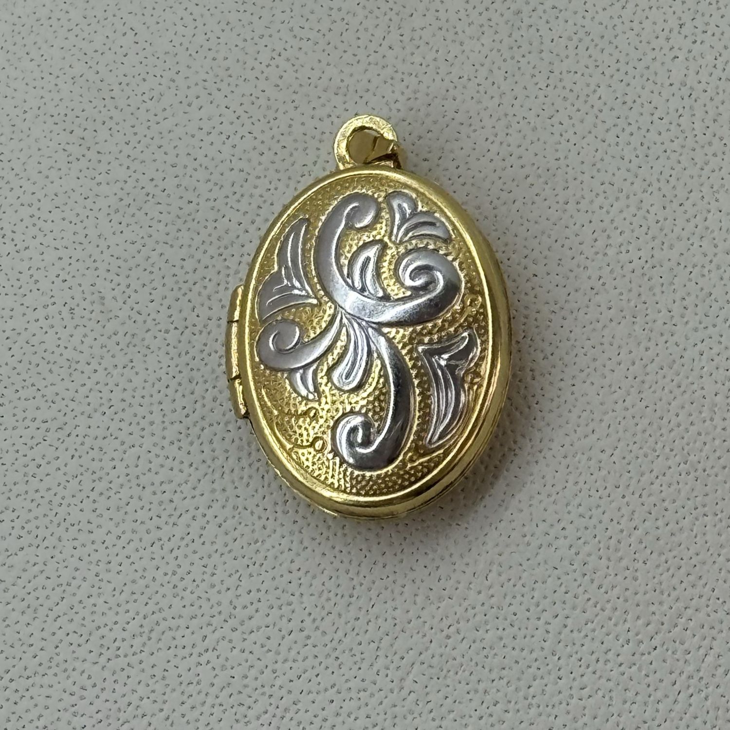 2 Tone Swirl Locket with chain