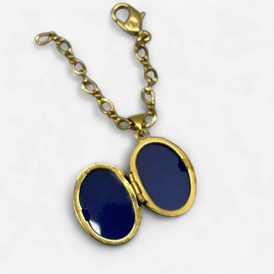 10k Two-Tone Swirl Locket with Chain (1.8g)