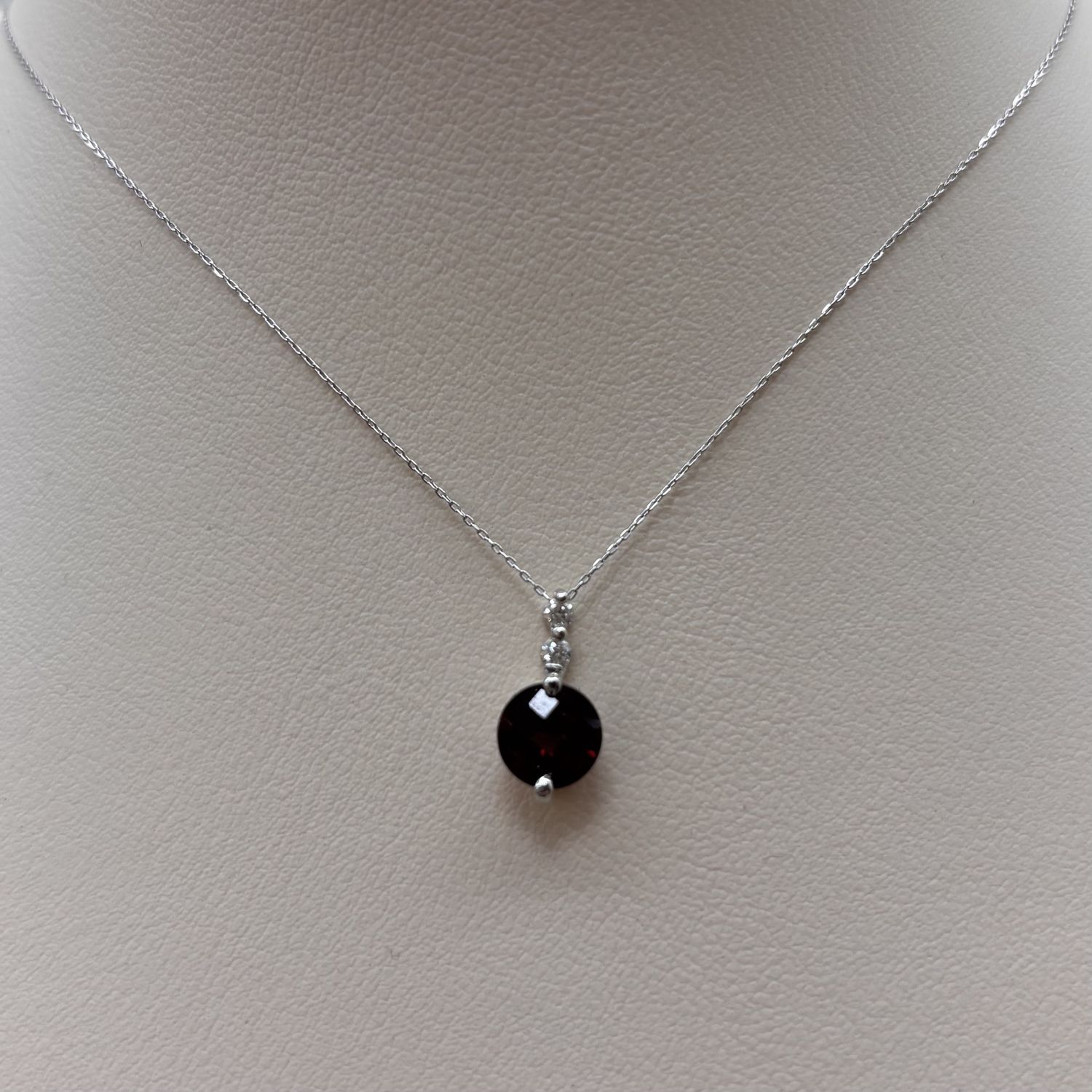 10KW Garnet/Diamond Pendant