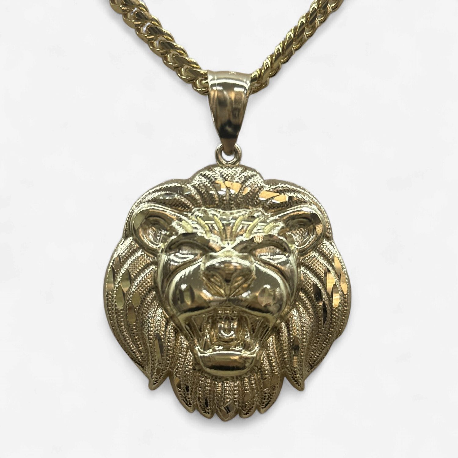 10KY Lion Head Pendant