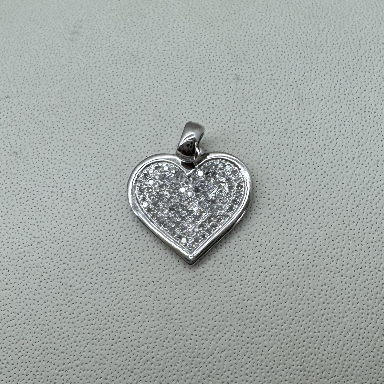 Dia Heart Pendant