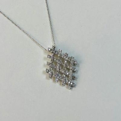 14KW Weaved Trellis Diamond Pendant