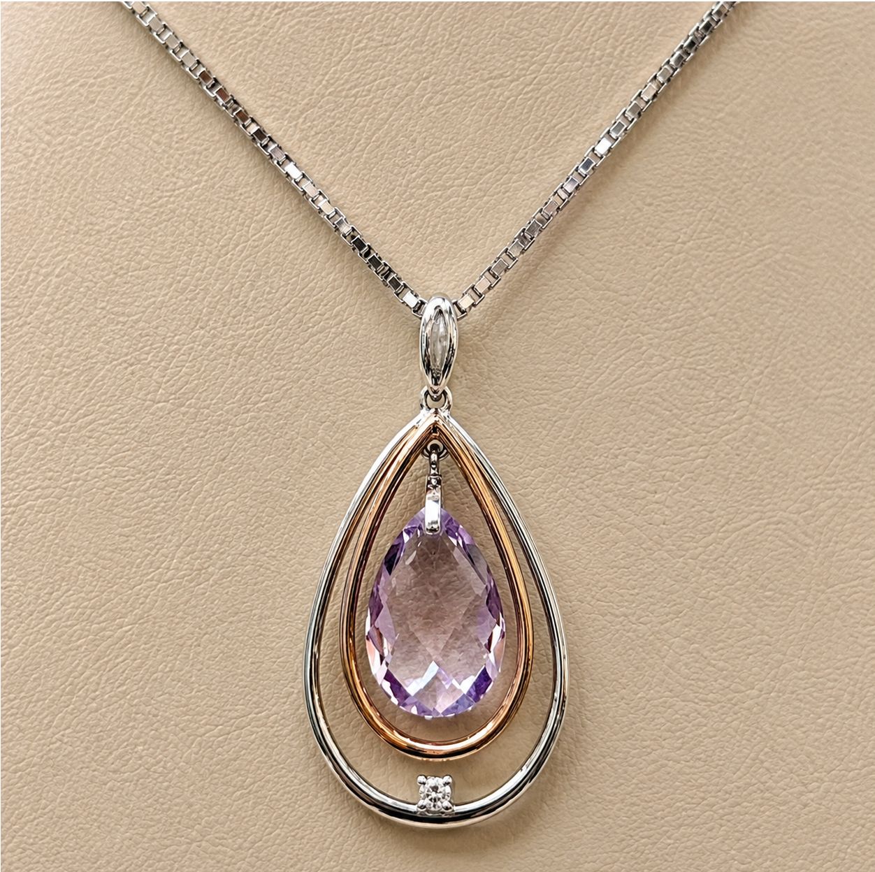 Lavender Quartz &amp; Amethyst Diamond Pendant
