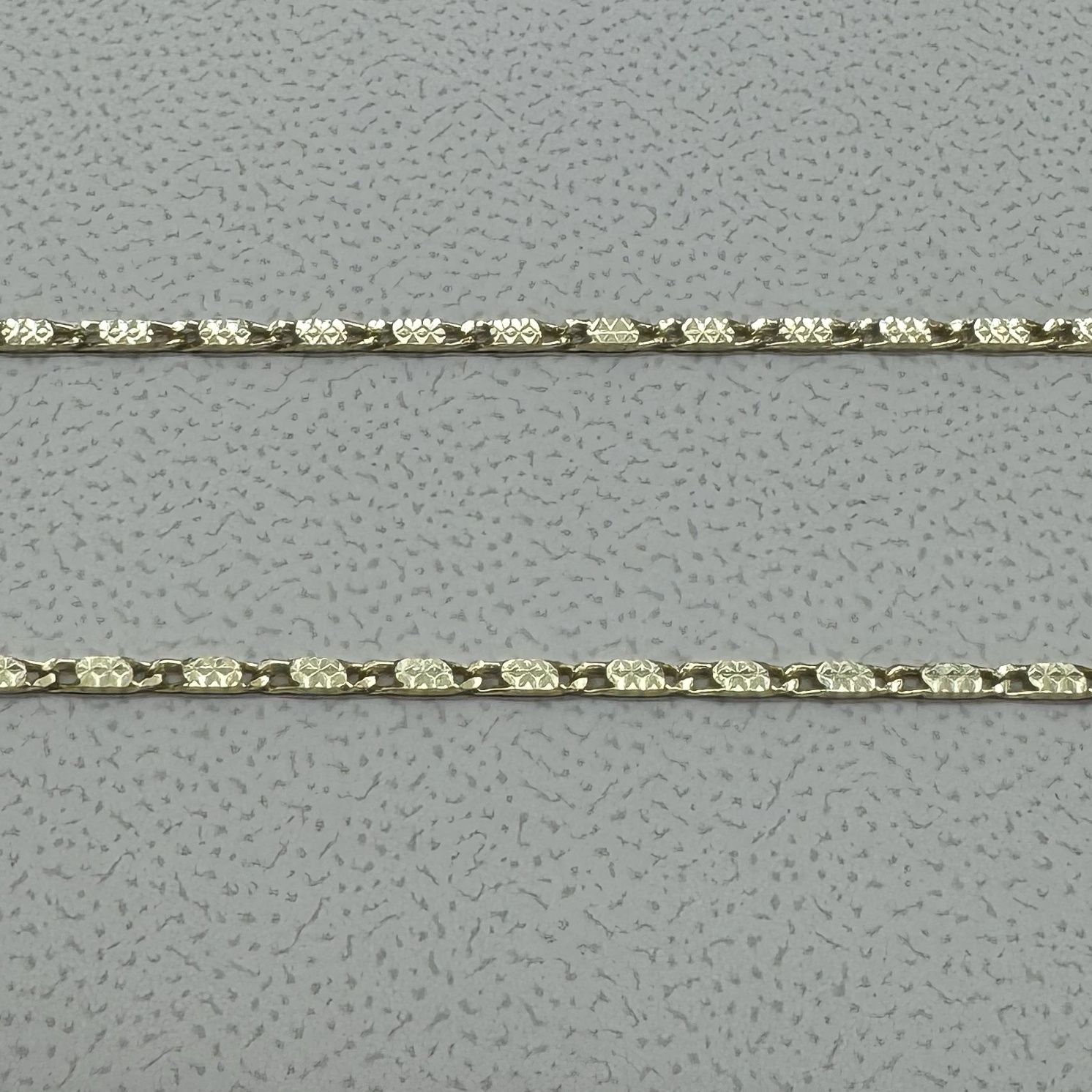 10k Gold Bar Chain (5.6g), Material: Textured Bar