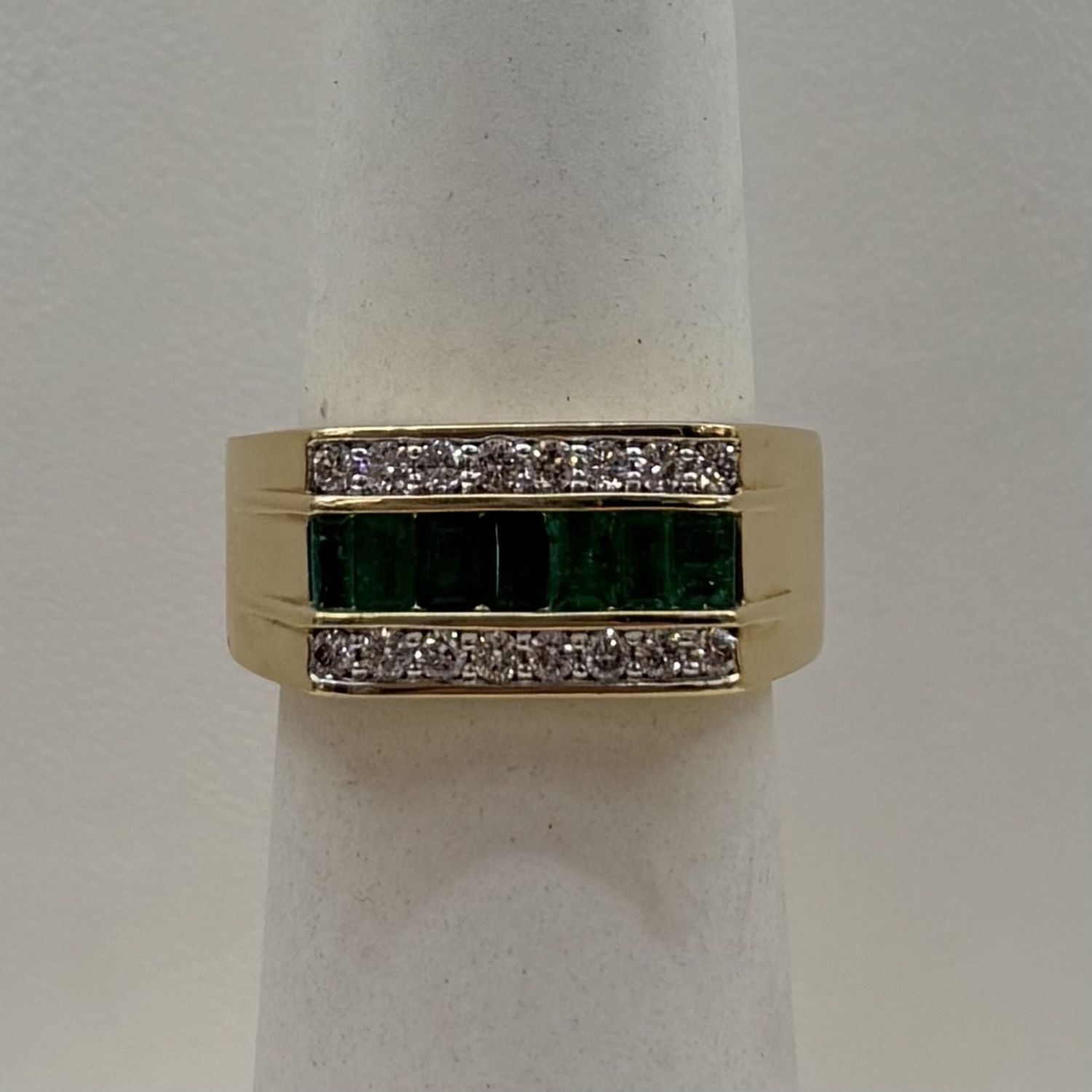 14KY HM Men's Emerald &amp; Diamond Ring (Size 11-Resizable)
