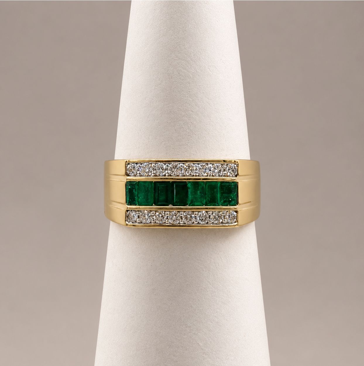 Men's 1ct Emerald &amp; Diamond Ring (Size 11-Resizable)