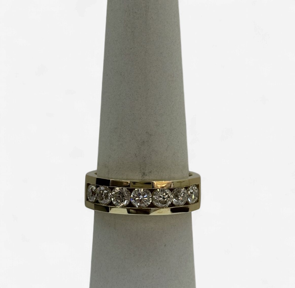 14KY Men's Channel Set Diamond Ring (2.1ct) (Size 11-Resizable)