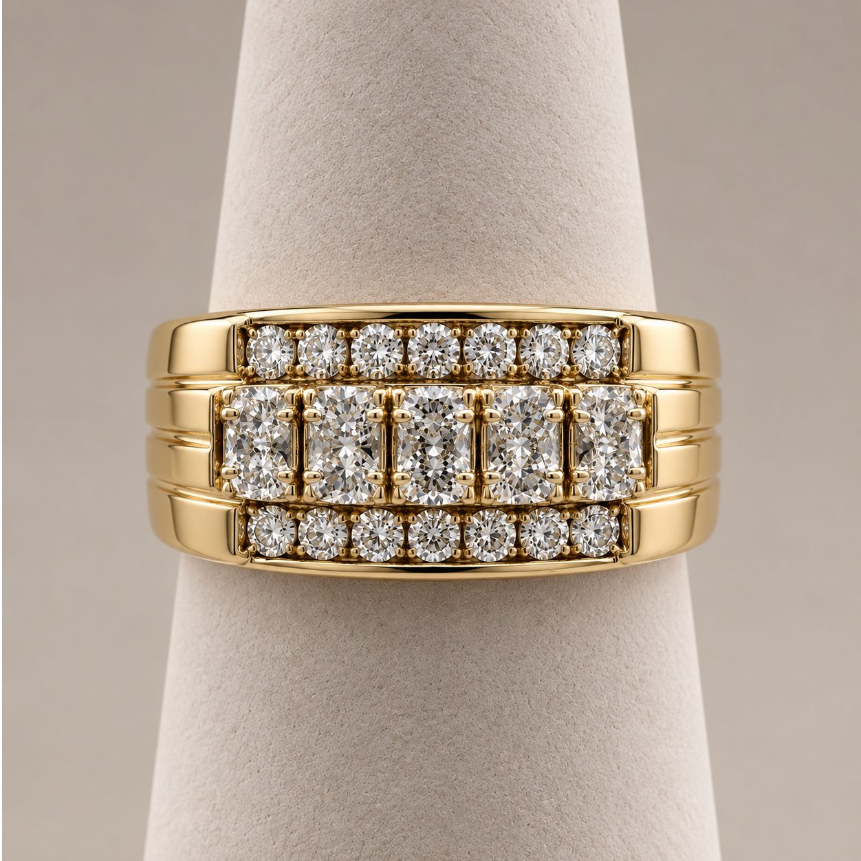 Men's Multi-Row Radiant &amp; Round Diamond Band (6.0g)