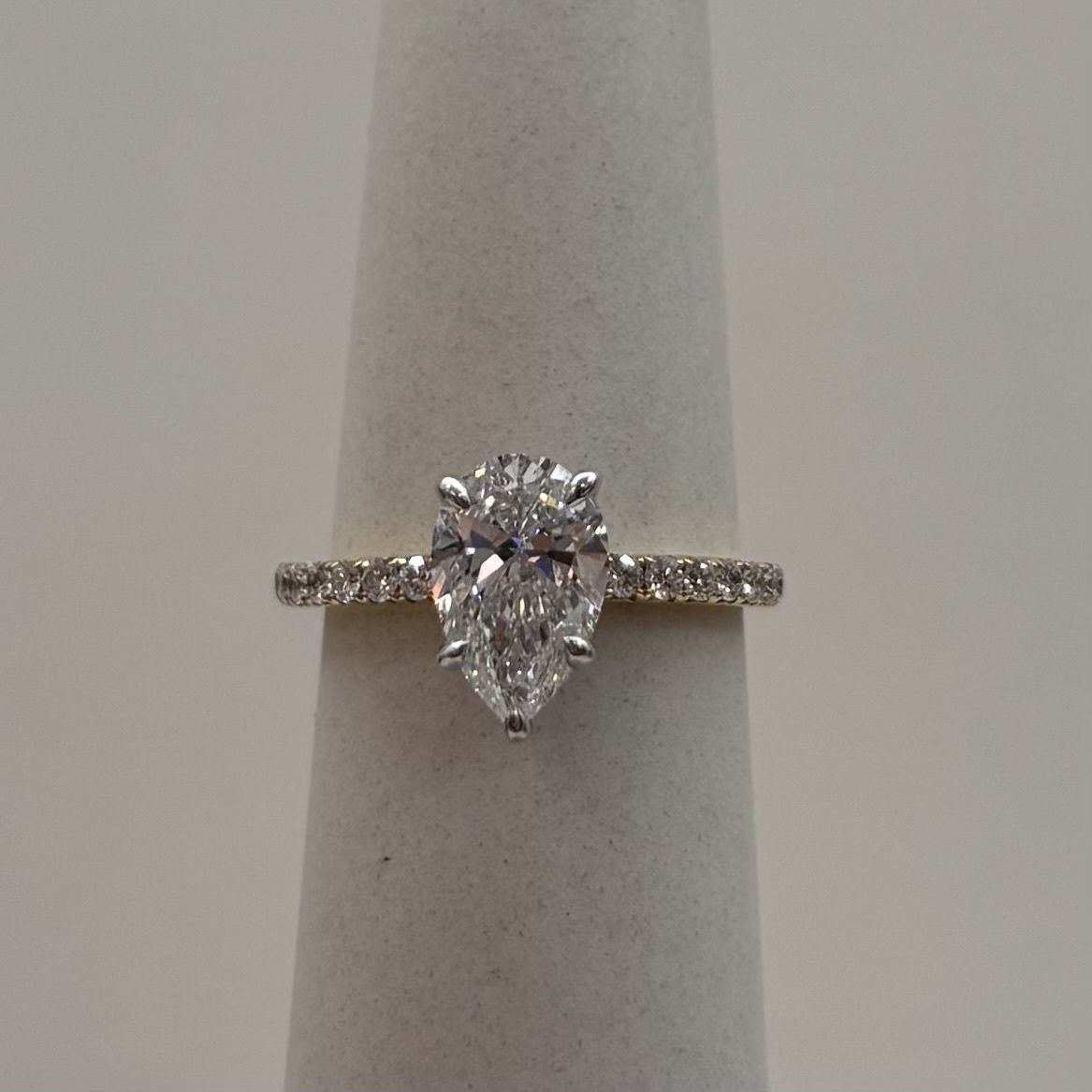 2-Tone 1.62ct Brilliant Pear-Shaped Diamond Ring