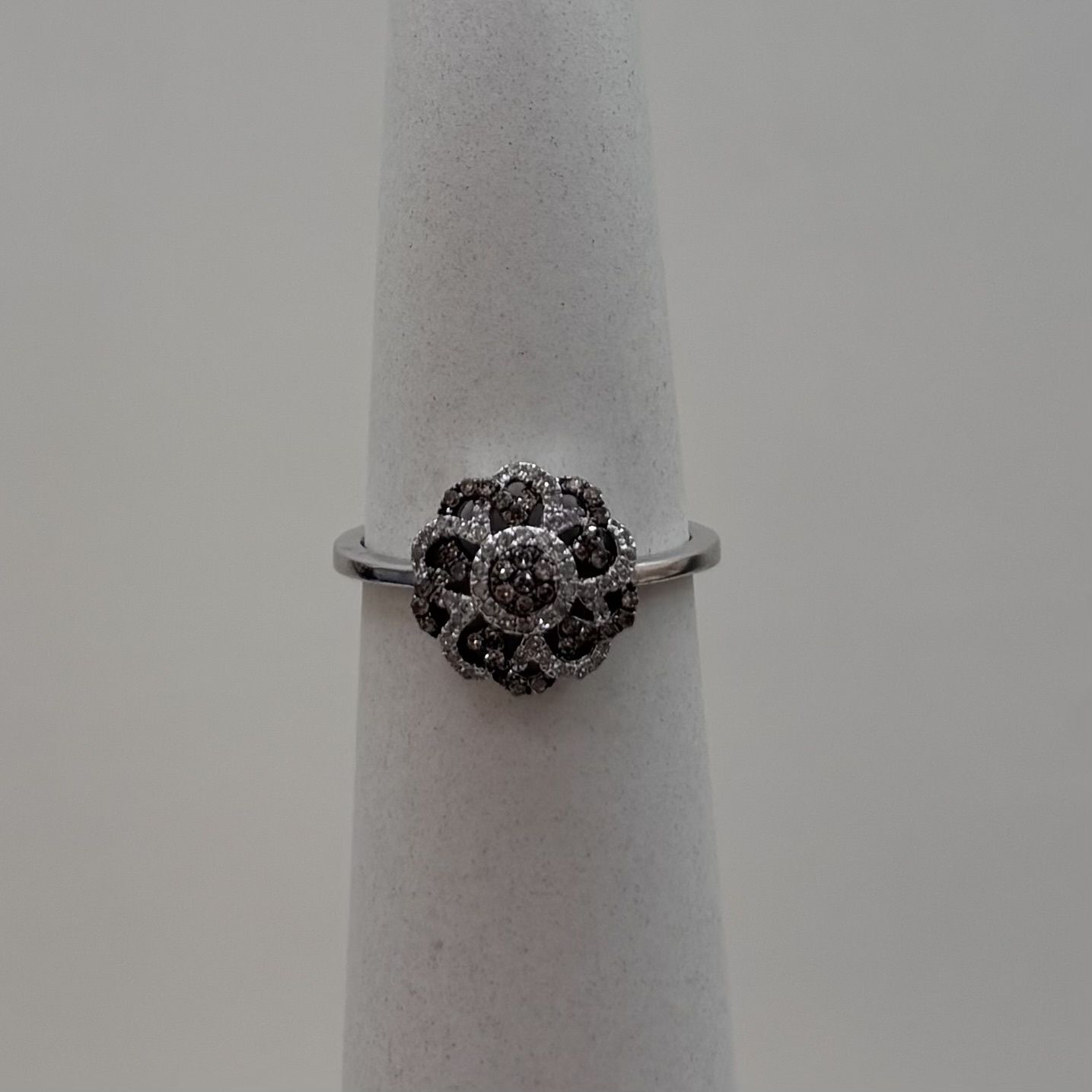 10KW Chocolate Diamond Flower Ring