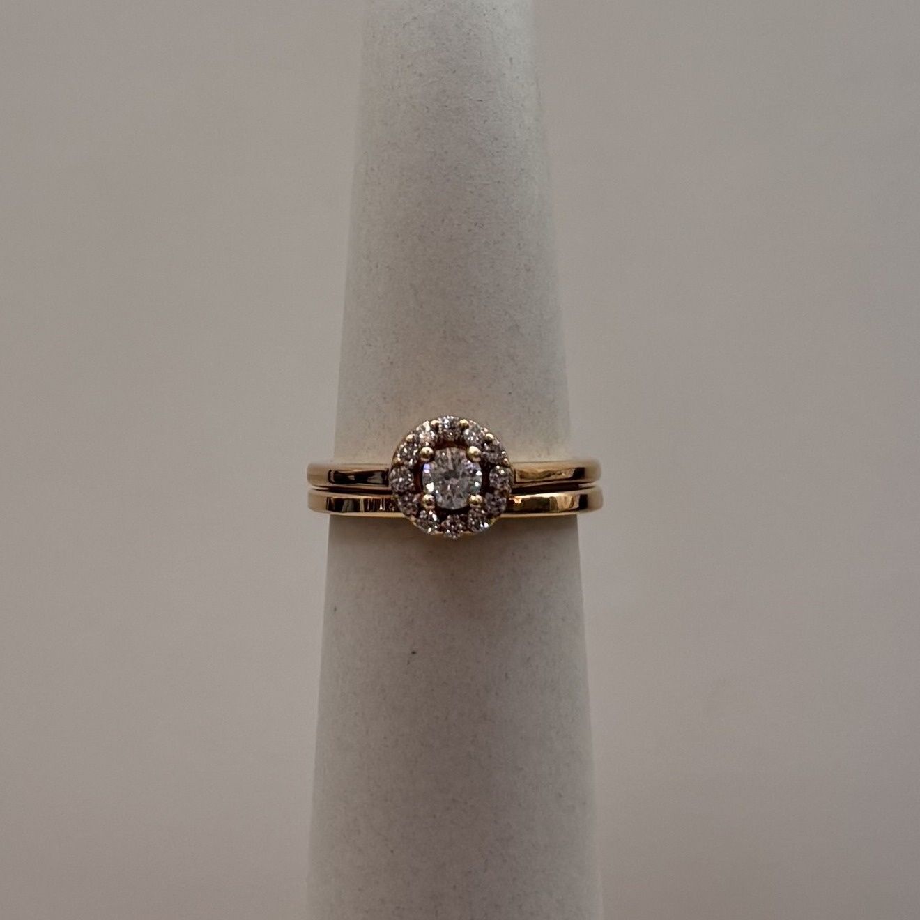 14KY Double-Band Round Halo Diamond  Ring