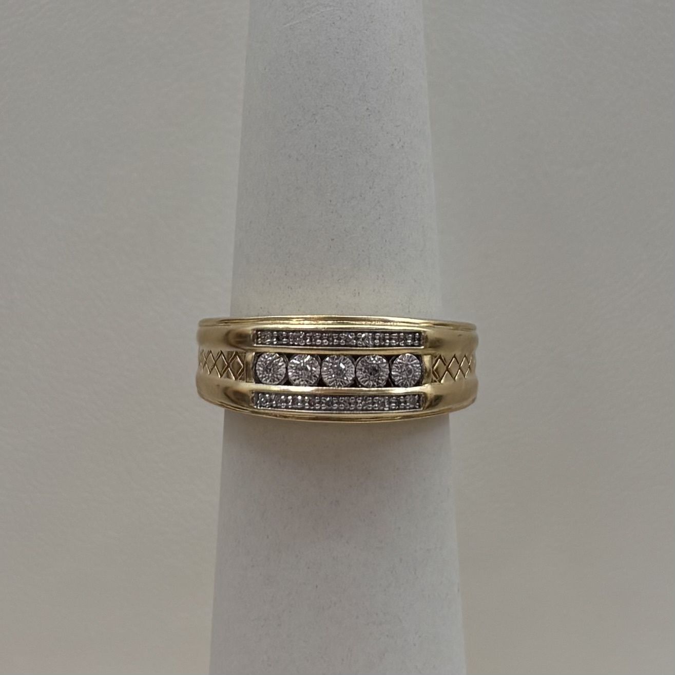 10KY Men's Intricate 5-Stone Diamond Ring (Size 10-Resizable)