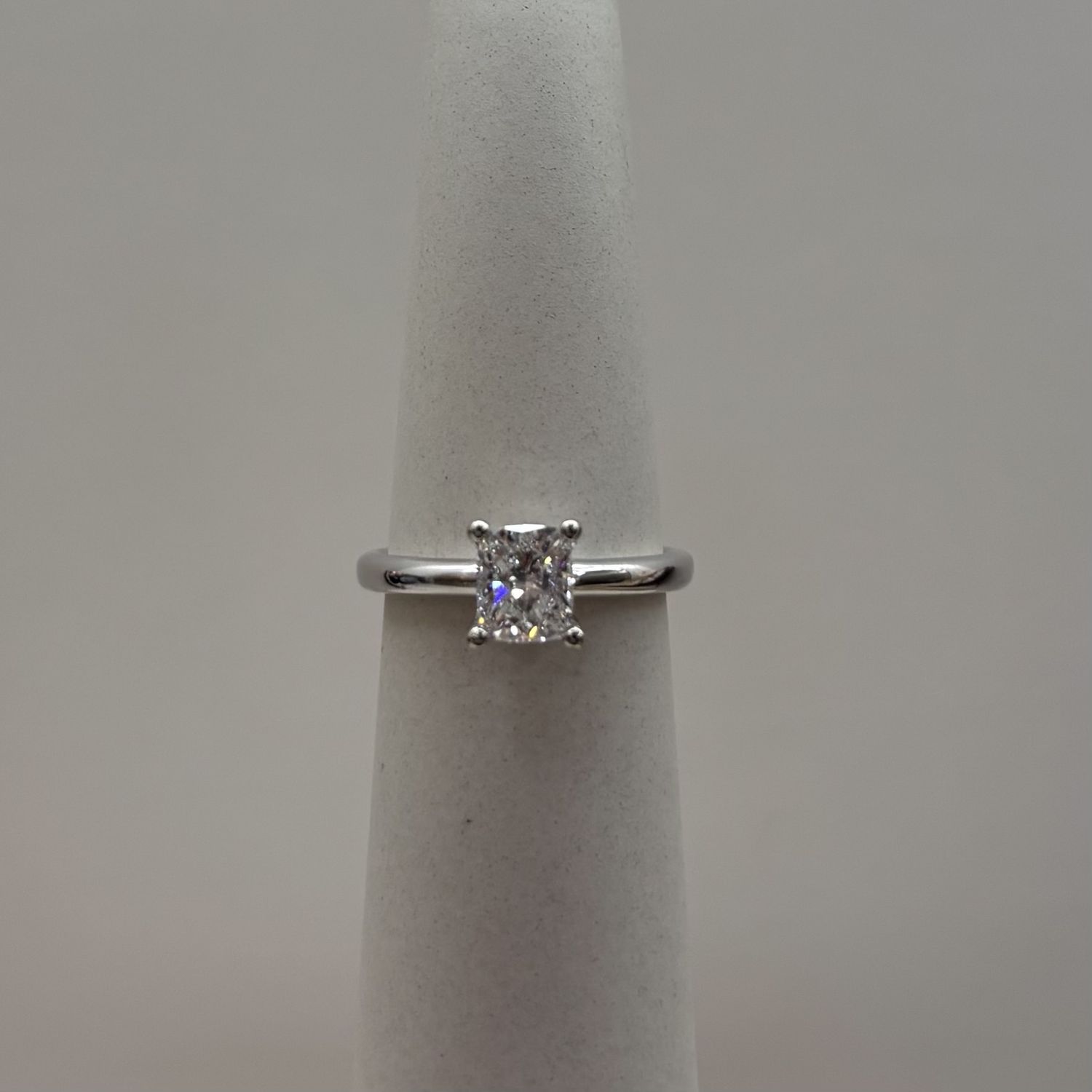 14KW 1ct Classic Princess Solitaire