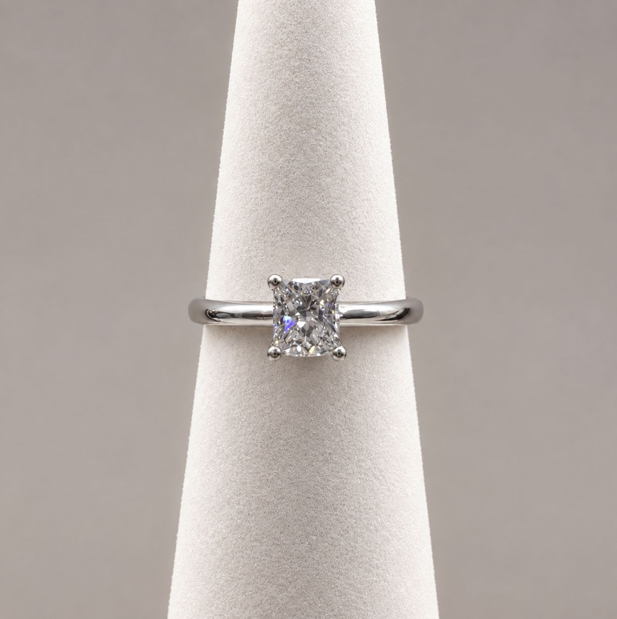 Classic Princess Solitaire Diamond Ring (1ct)