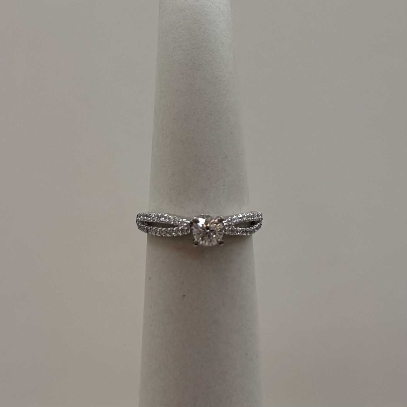 14KW Double V Dia Eng Ring